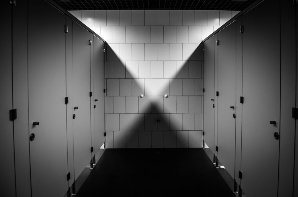 Svart mögel i badrummet - ett växande problem och dess olika aspekter